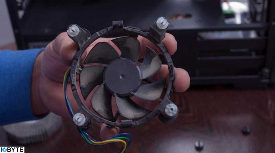 روش های تنظیم ولتاژ فن سی پی یو برای بهینه سازی خنک کنندگی