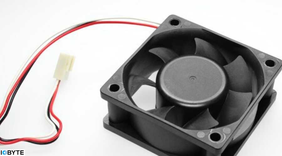 ولتاژ فن سی پی یو چیست و چرا اهمیت دارد؟